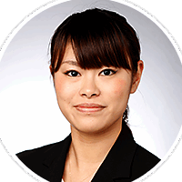 カウンセラー片平奈緒